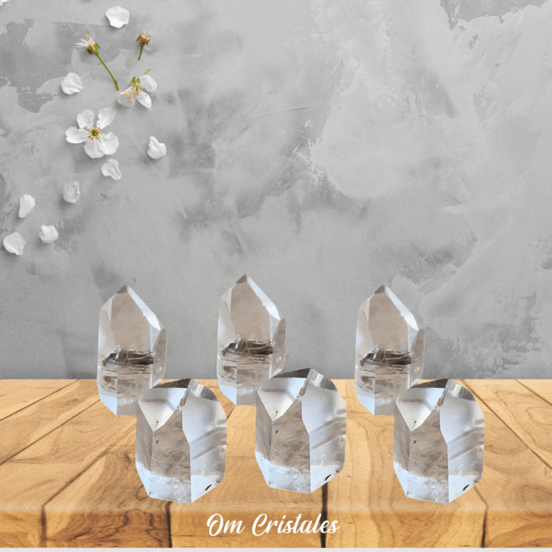 Obelisco Cuarzo Cristal Tameana (3 a 4 cms)
