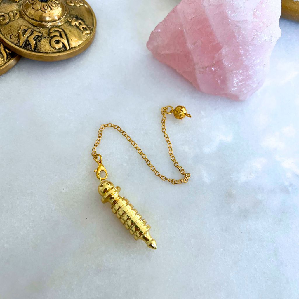 Péndulo Isis Dorado