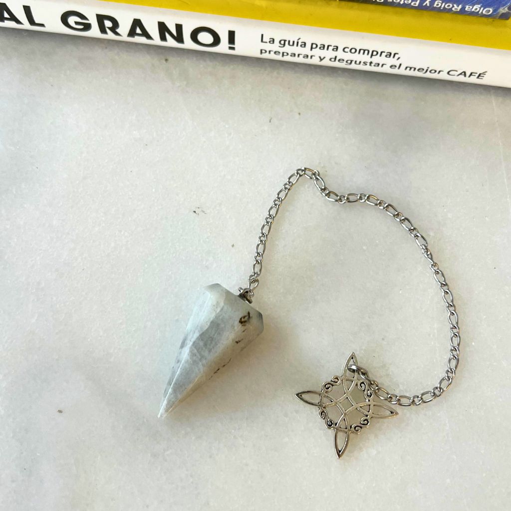 Péndulo Pirámide Piedra Luna - Imagen 2