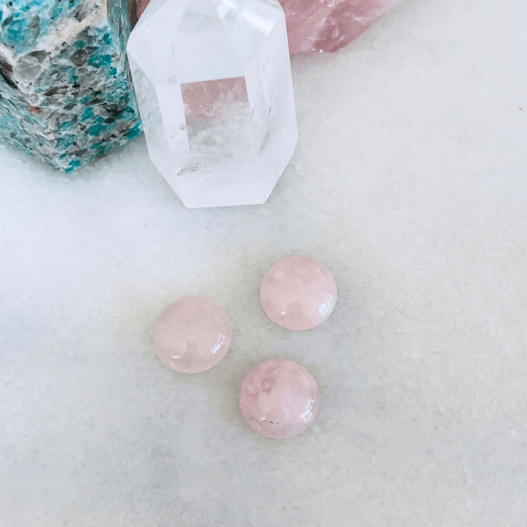 Ombliguera de cuarzo rosa